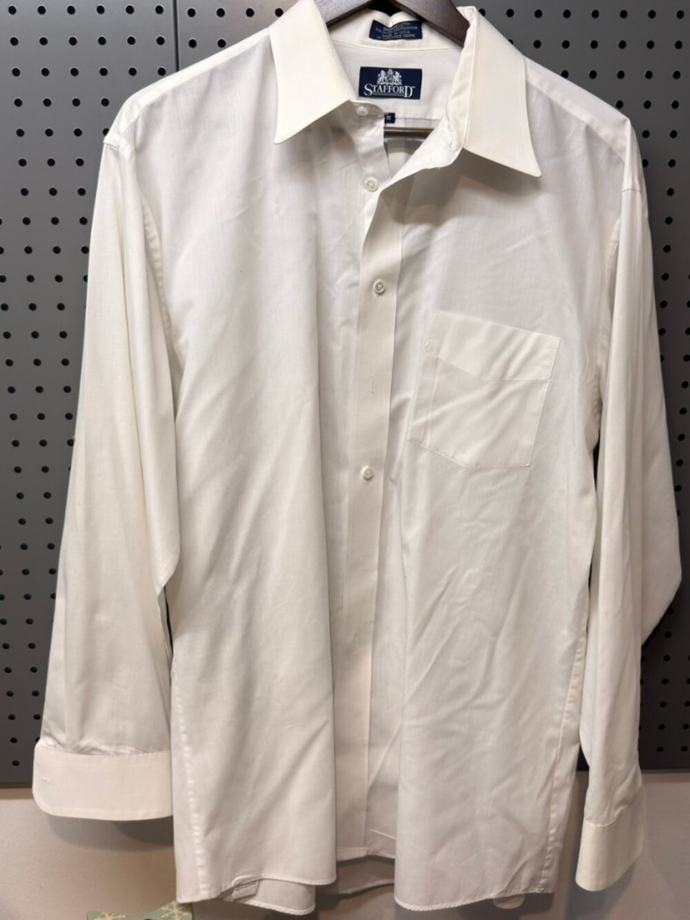 Stafford Men's White Broadcloth Dress Shirt 17-35